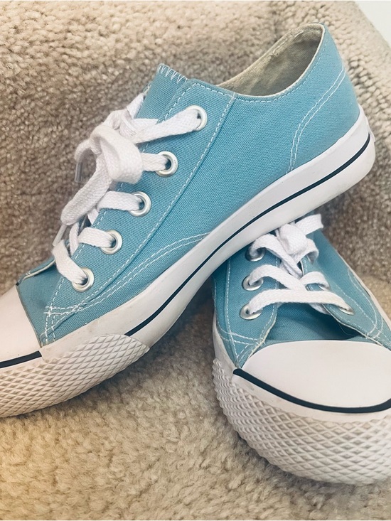 Airwalk Shoes - Airwalk Light Blue Low-Top Canvas Sneakers